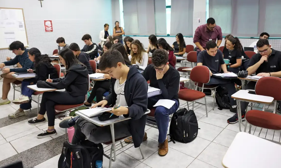 Estudantes do Prouni podem receber auxílio de R$ 700 por mês
